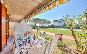 Lella Apartment Front Beach Garda Lake - Happy Rentals
